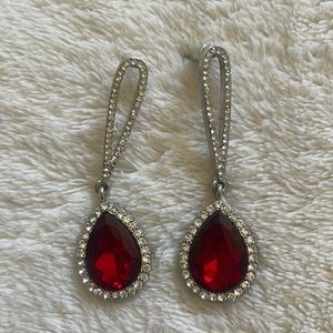Formal earrings worn once